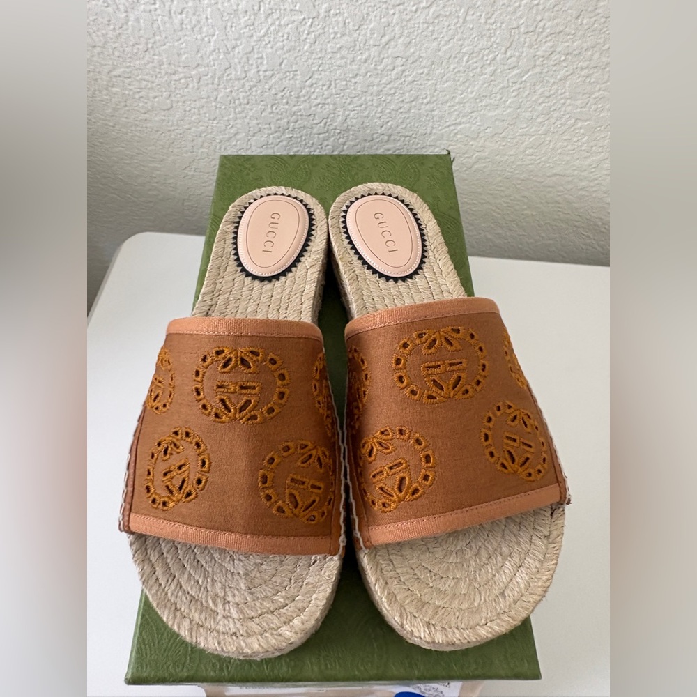 ❌sold-Gucci Women's Brown Espadrille Slides Size 37.5